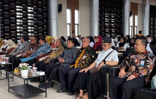 Guru Dituntut Kuasai Teknologi, Pemerintah Dorong Transformasi Pembelajaran Menuju Indonesia Emas 2045
